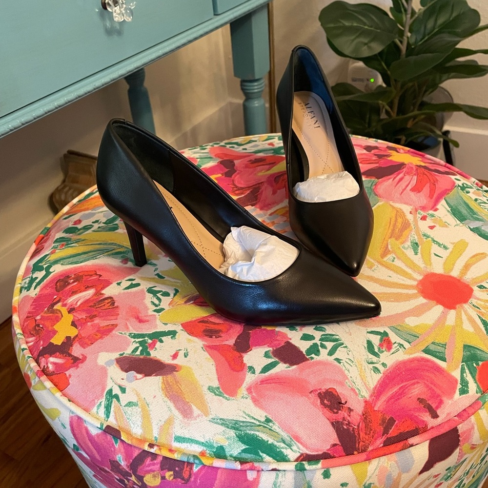NWT Alfani Step N Flex Jeules Black Pumps